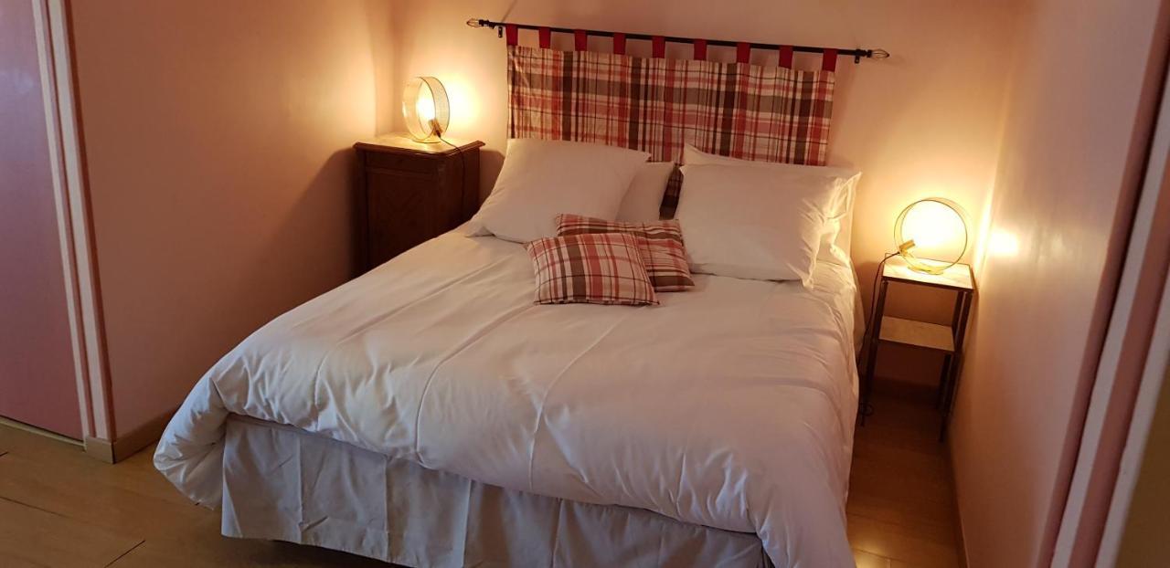 Bed and Breakfast Bleu Bonheur Dennevy Екстер'єр фото