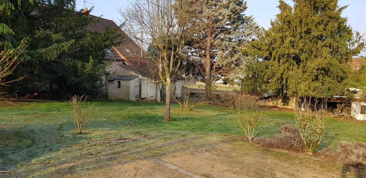 Bed and Breakfast Bleu Bonheur Dennevy Екстер'єр фото