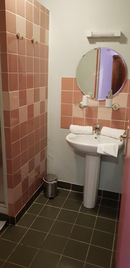 Bed and Breakfast Bleu Bonheur Dennevy Екстер'єр фото