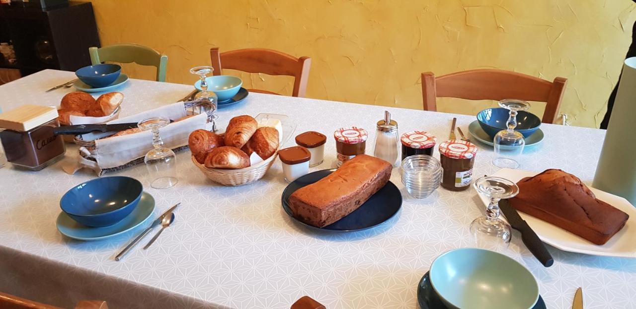 Bed and Breakfast Bleu Bonheur Dennevy Екстер'єр фото