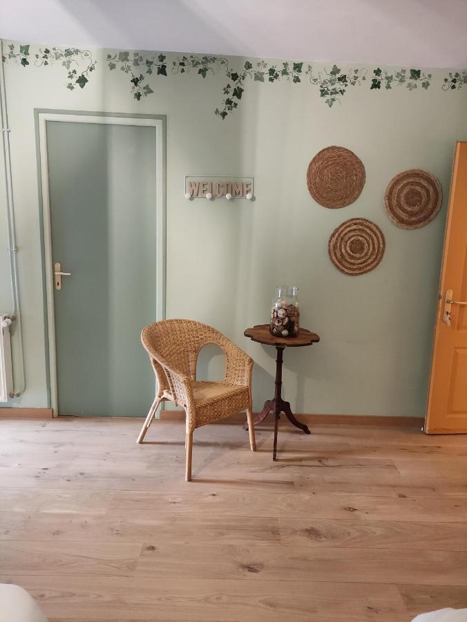 Bed and Breakfast Bleu Bonheur Dennevy Номер фото
